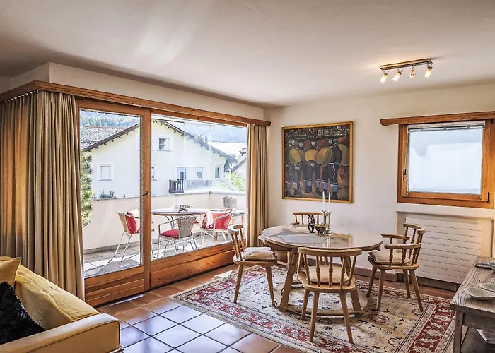 アパート Chesa Trais Dschembers By Interhome *